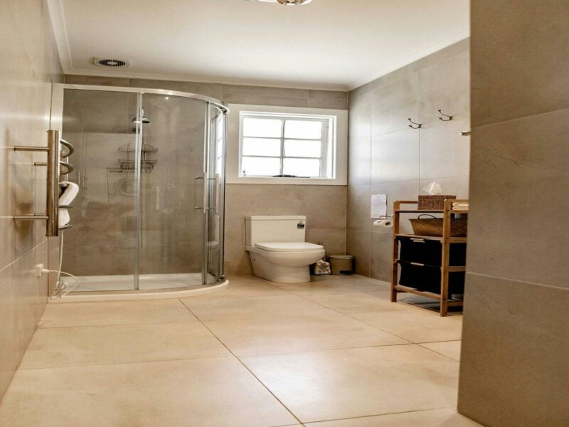 Modern Bathroom