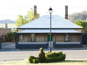 Raffah House Accommodation, Oatlands | Tasmania, Australia