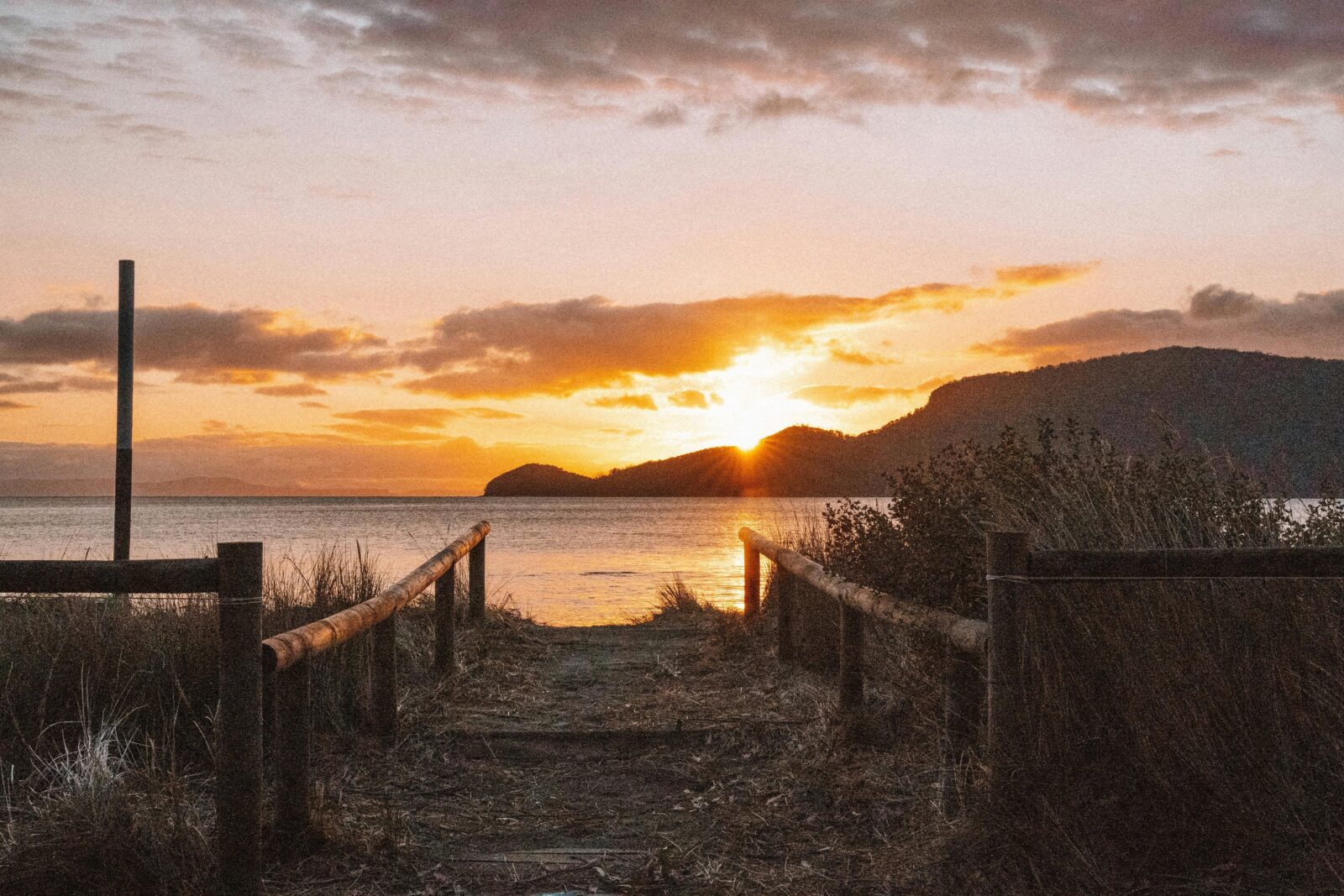 Direct access to the beach