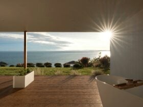 Outdoor bath