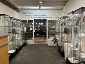 FIND Collective is a retail gallery inside the Salamanca Arts Centre