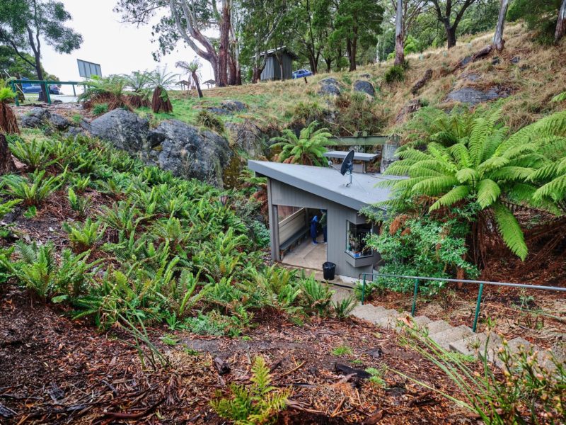 Caves Office