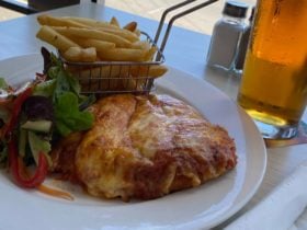 Eli Parma & chips