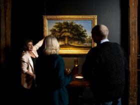 Henry Jones Art Tour