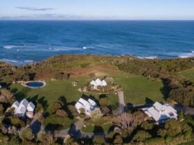 Bear Gully Coastal Cottages