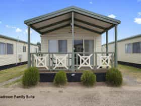 Benalla Tourist Park Cabin
