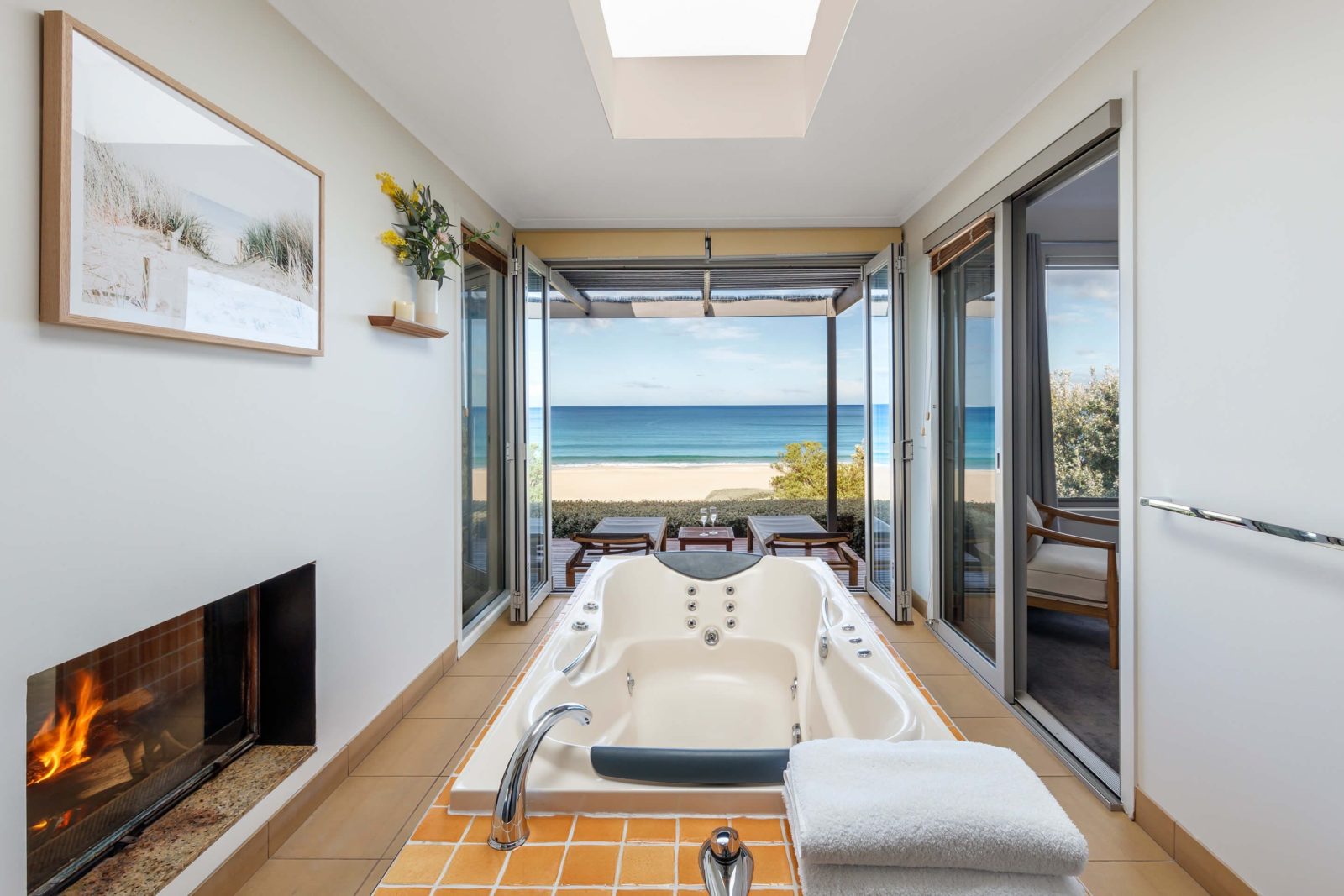 Beachfront Villa two double spa beach views