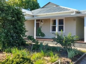 Front of house seen from street