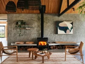 Lon Retreat Foyer & Fireplace