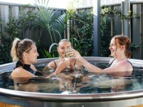 Enjoy a stay with family or friends in our Georgian bathhouse with a private mineral bath for 6