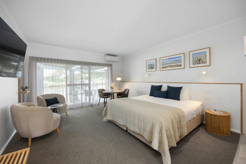Waterfront motel rooms