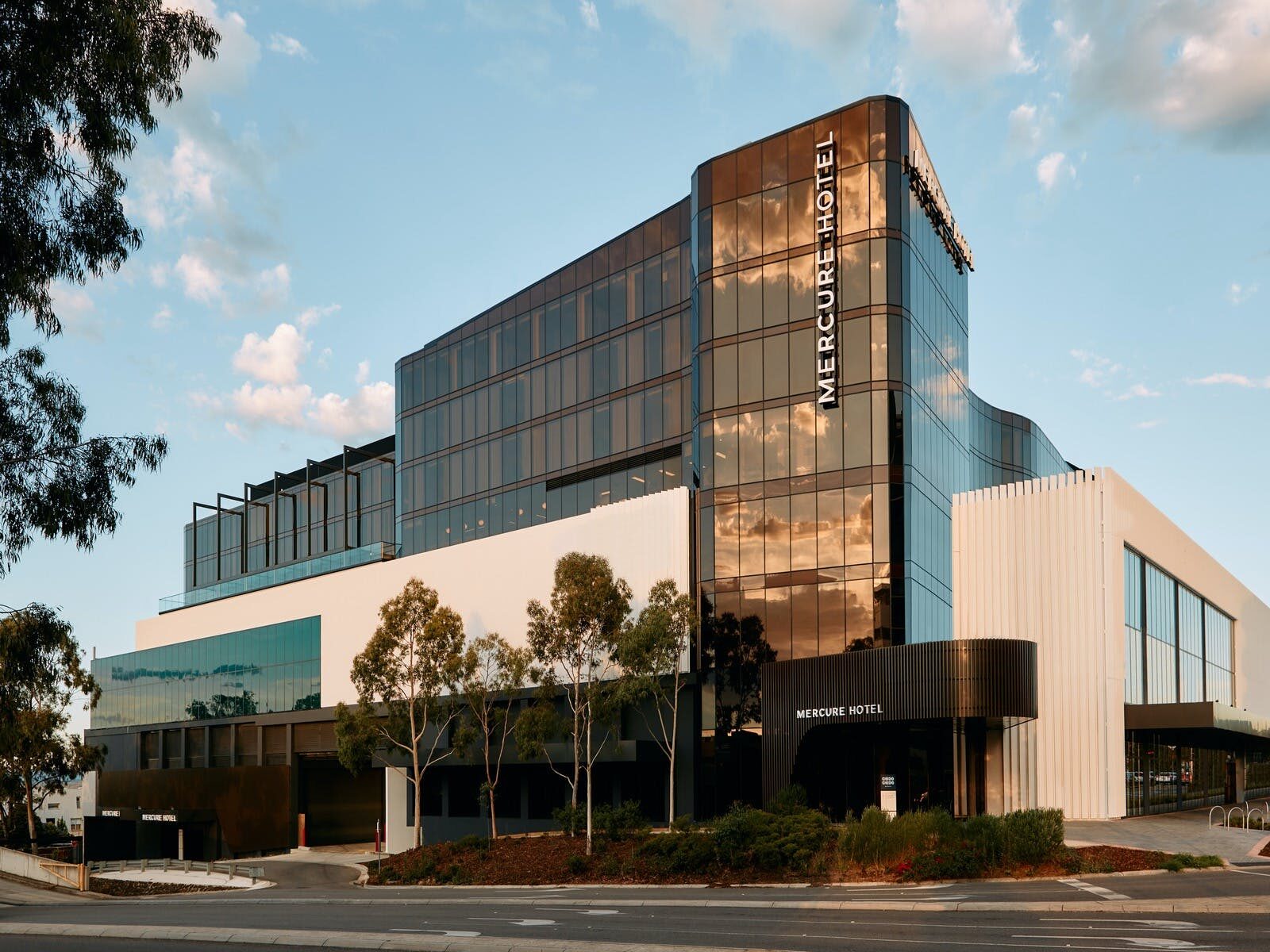 Exterior of Mercure Doncaster Hotel
