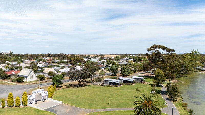 Murtoa cabins on Lake Marma