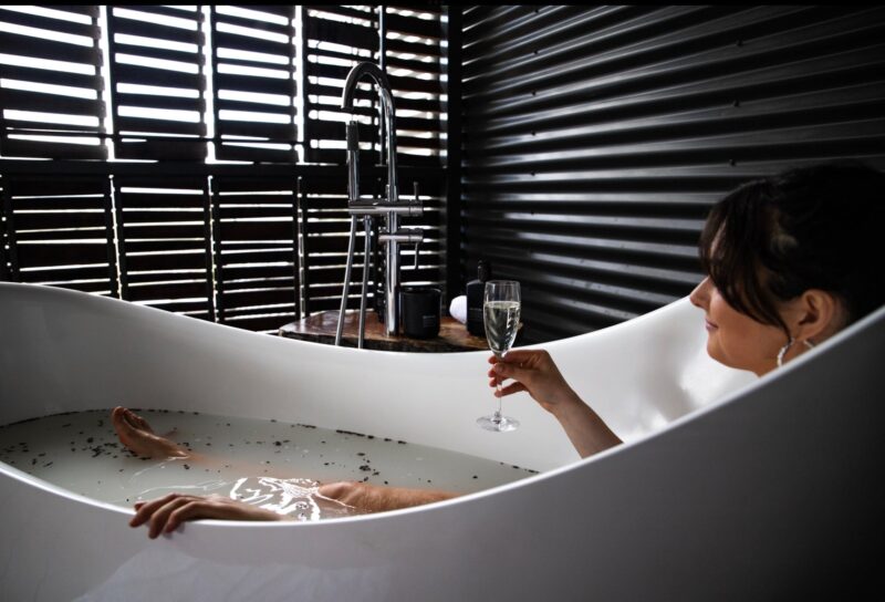Bathtub