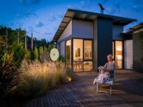 Relaxing in thre garden of the earl Retreat