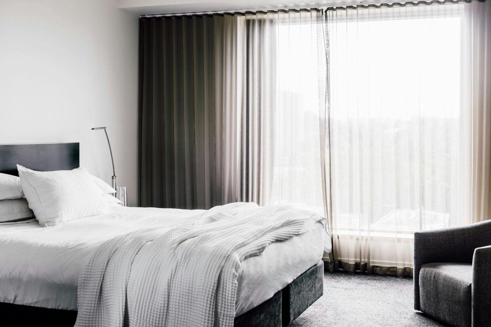 Superior Room King Twin Bedding