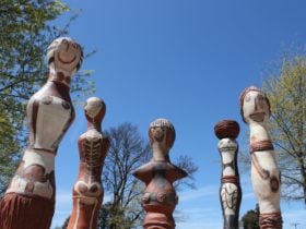 Pole People Mansfield High St median street