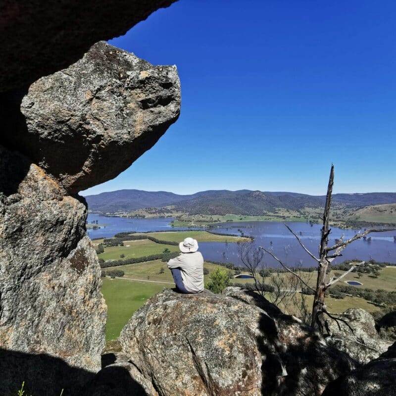 Valley Views walk from The Kurrajongs Campground and picnic area
