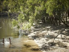 Great Spot in the Oven River to enjoy with Family Friends and Kids River Beach