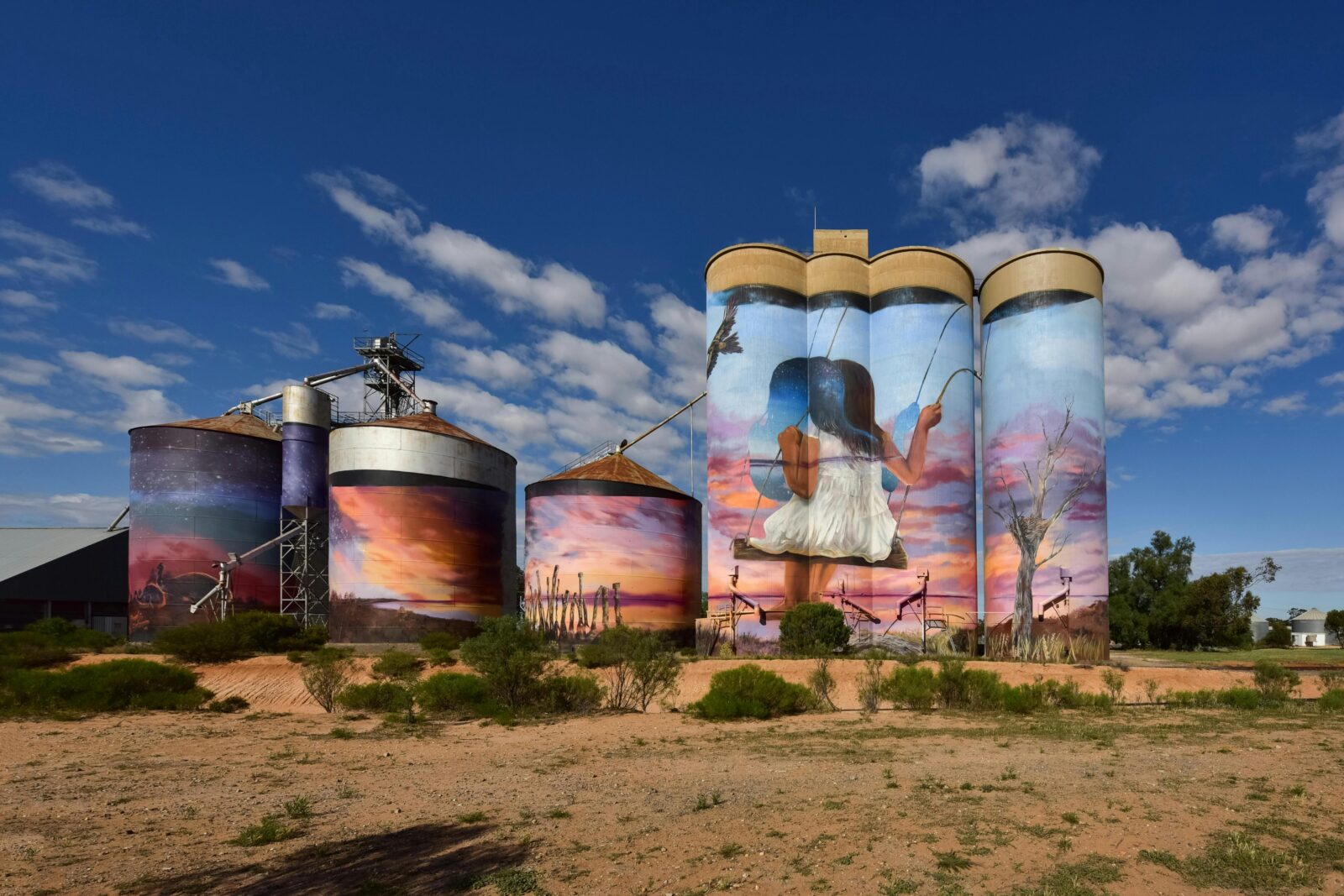Painted Art Silos in Sealake