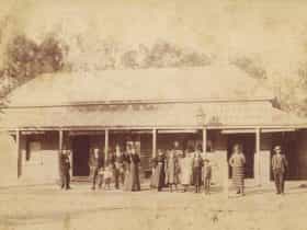 Farmers Arms Hotel c1900