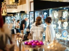 AAADA ANTIQUES & DECORATIVE ARTS FAIR MELBOURNE