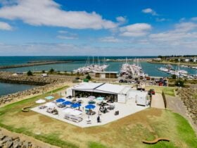 waterfront dining in werribee south