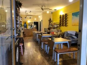 Food Wine Friends Entry