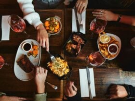 American style barbeque dishes placed on a wooden table