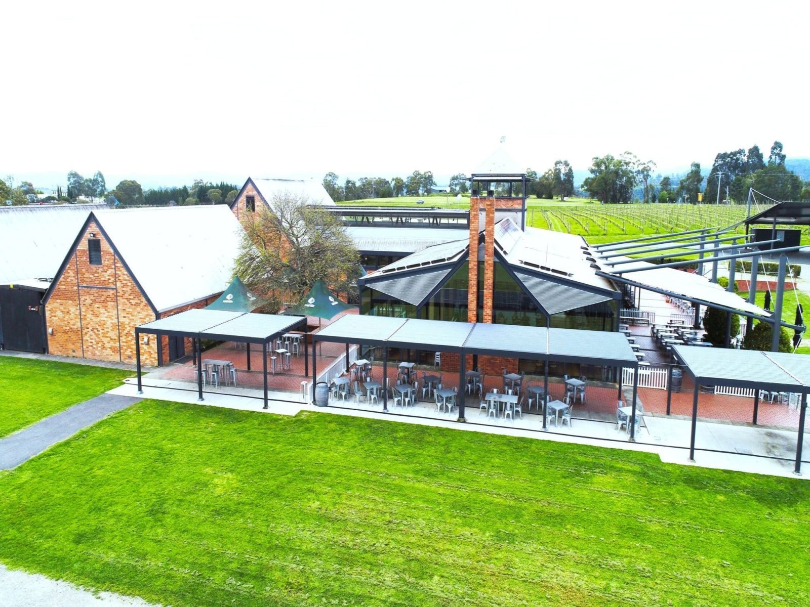 www.rochfordwines.com.au