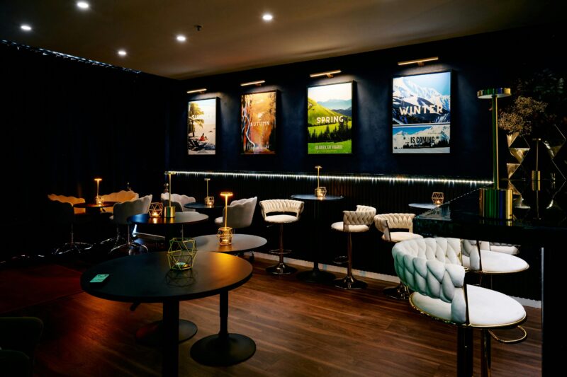 Multi sensory bar area with stools and tables