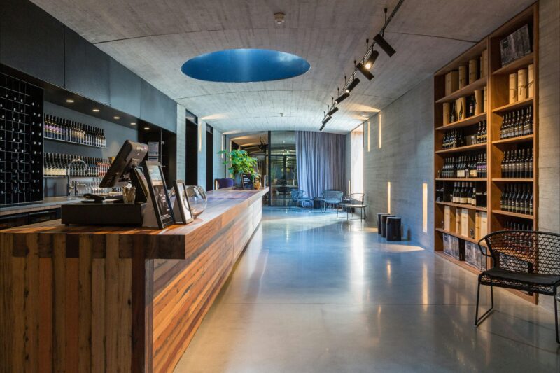 TarraWarra Estate Cellar Door, Interior