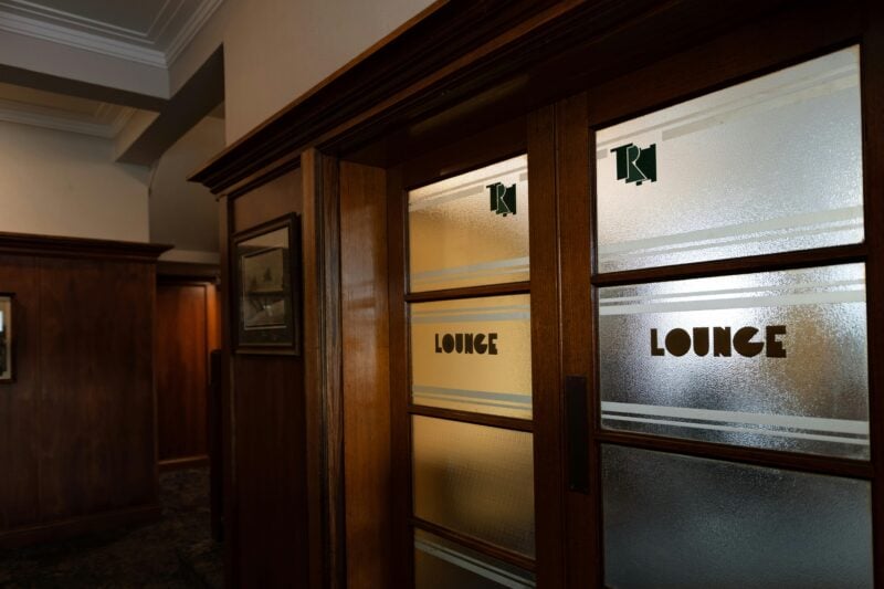 Lounge Doors