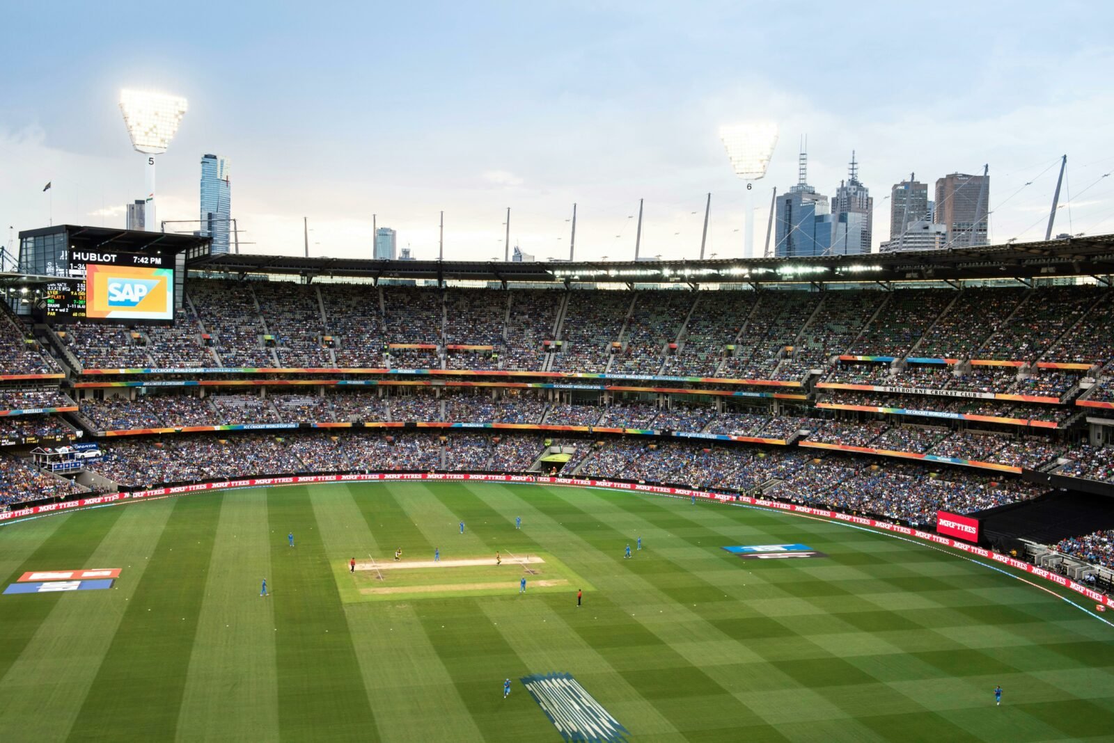 Melbourne Cricket Ground and the city skyline