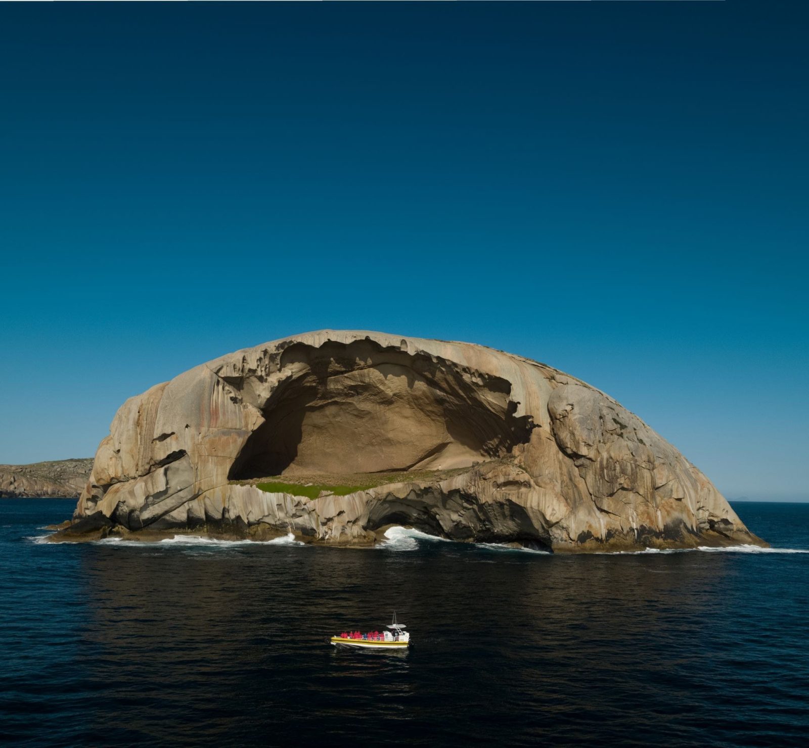 Wilsons Promontory Cruises at Skull Rock