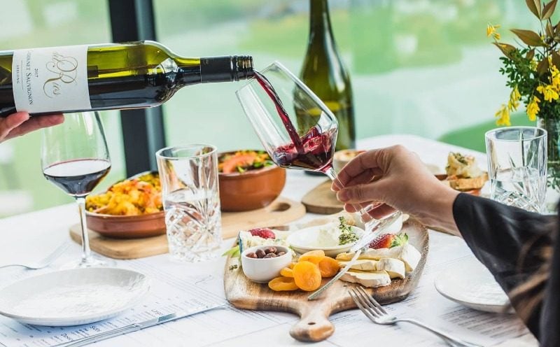 del Rios - Spanish inspired