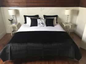 La Maison St Arnaud B&B