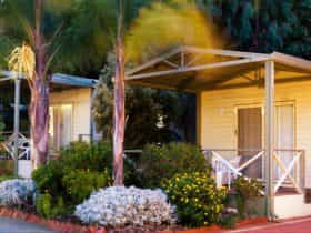 Acclaim Kingsway Tourist Park, Madeley, Western Australia