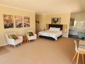 Alan & Eve's Eden Bed &Breakfast, Lower Chittering, Western Australia