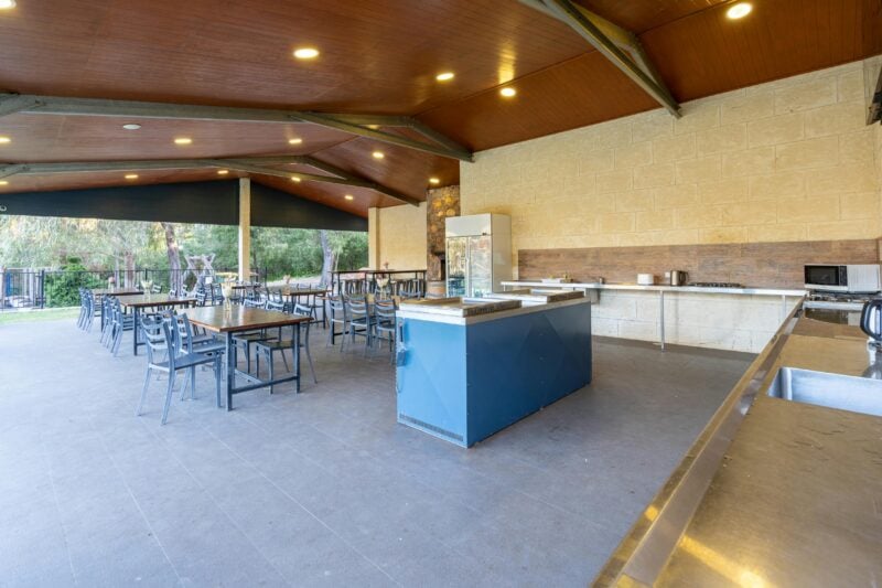 Yallingup Caves - Kitchen