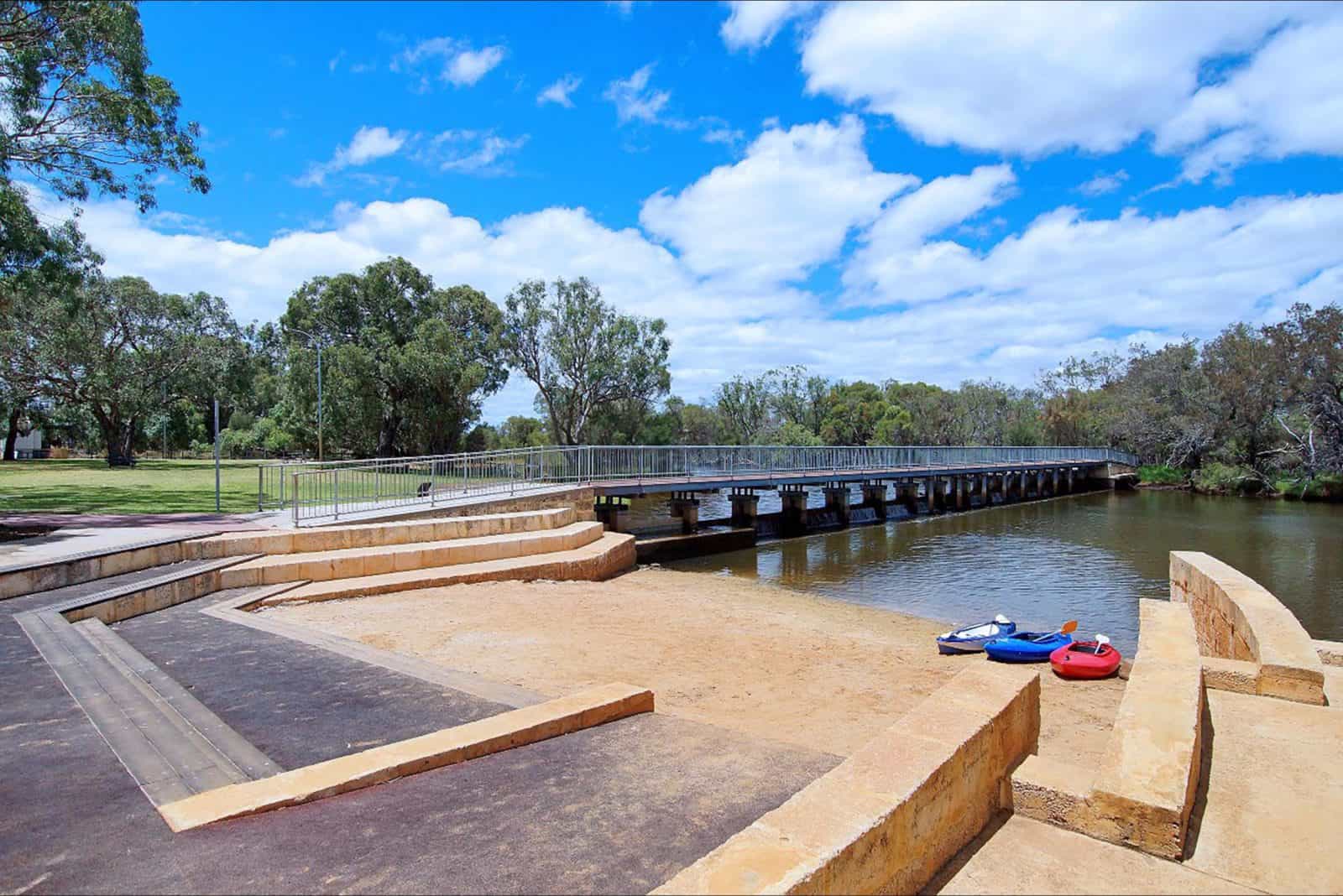 Kent St Weir Bridge