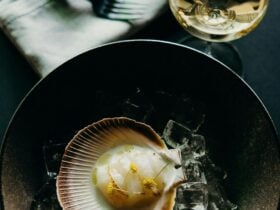 de'sendent x Cloud Street, chilled mussel and white wine
