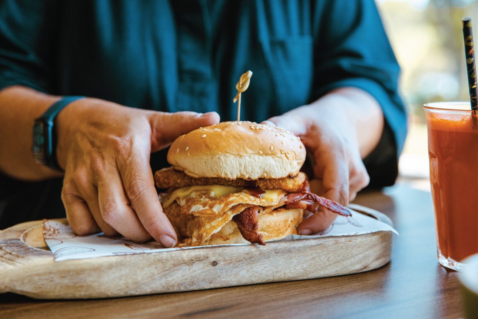 joondalup-resort-cafe-28-burger