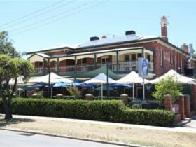 Woodbridge Hotel exterior