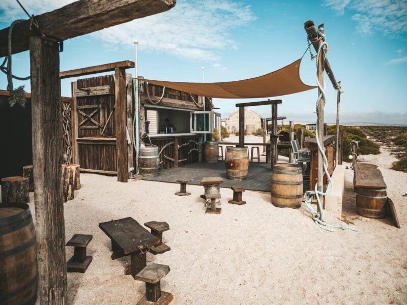 Island Bar