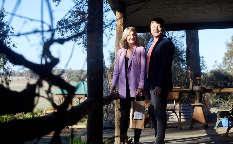 Busy Blue Bus Tours Albany, Western Australia. Mt Barker Grape Escape full day wine tour